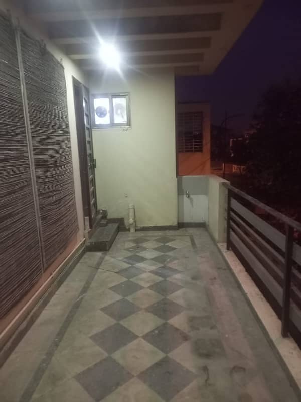 10 MARLA UPPER PORTION FOR RENT (Gas Available) 12