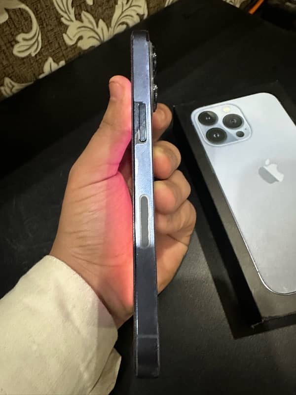 iPhone 13 Pro factory unlock with box 6