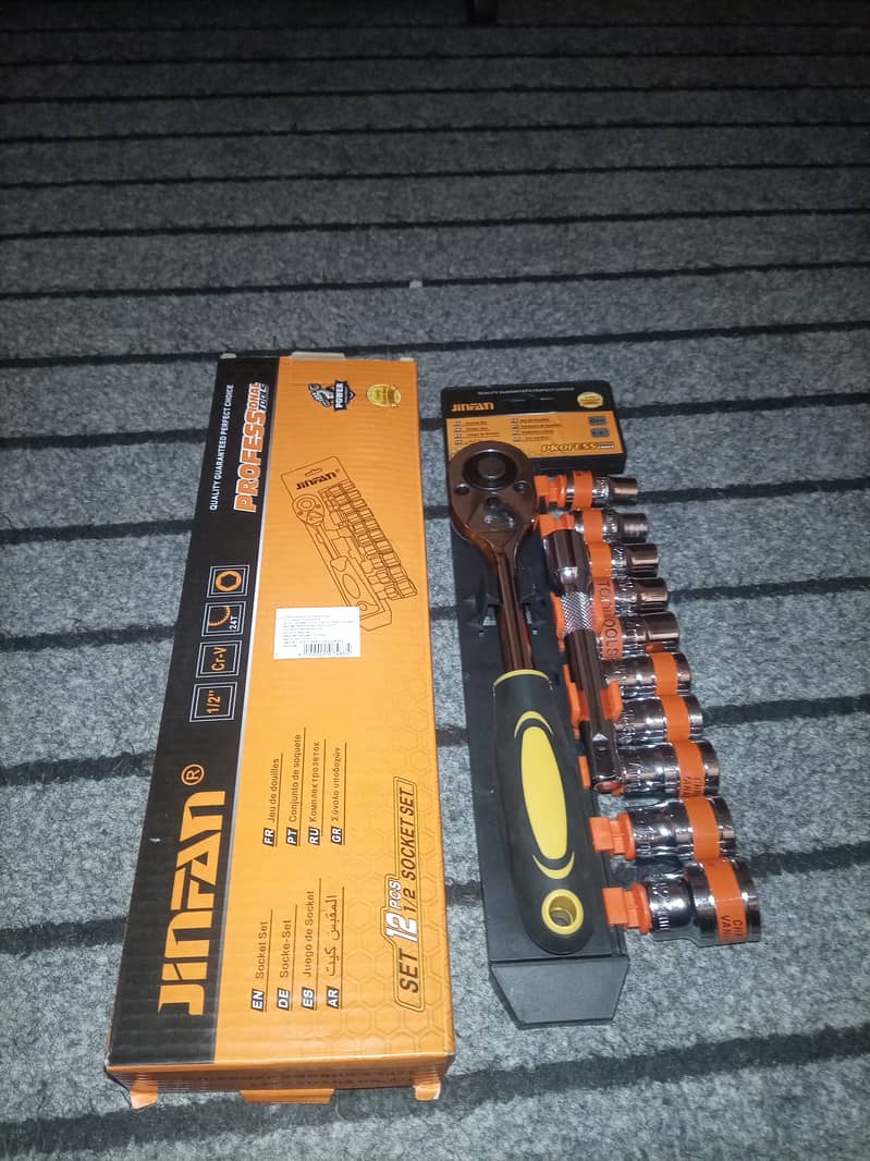 Tool kit rachet socket set 2