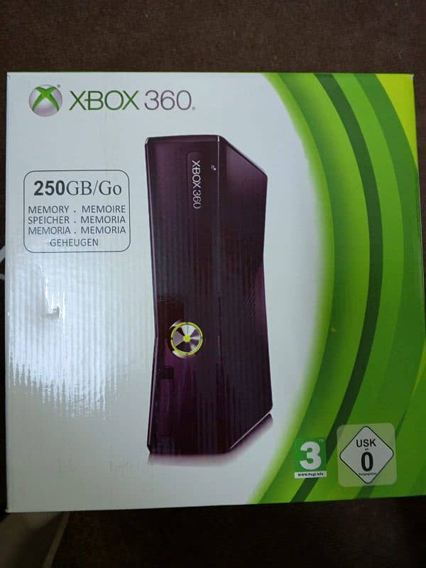 Xbox 360 Slim 1