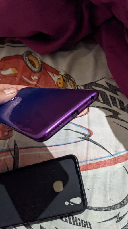 vivo y93 4GB ram 64 GB memory 5