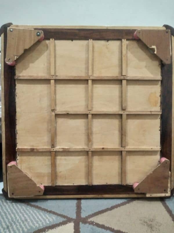 urgent sale carrom board condition 10/9 2