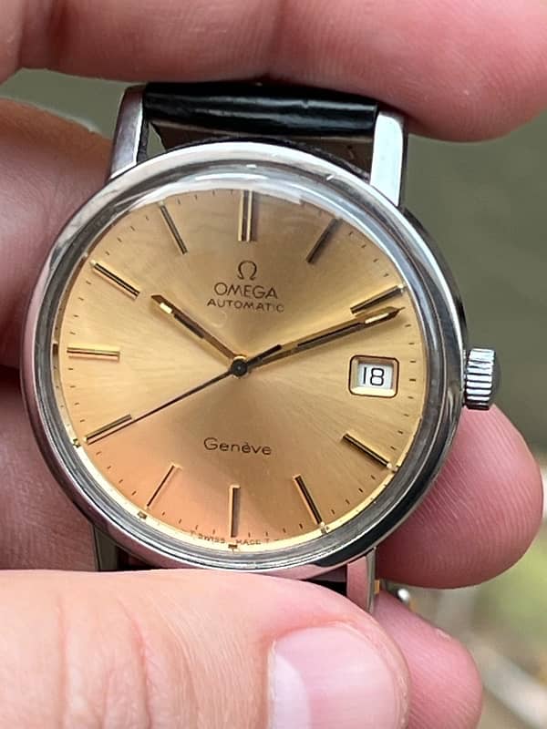 Omega Genève with Champagne dial. 1