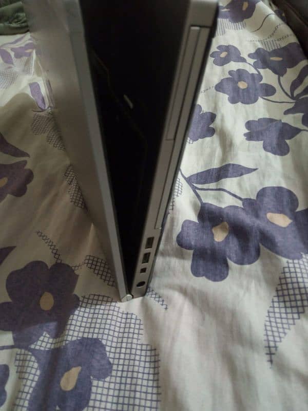 HP laptop for sale elitebook 1