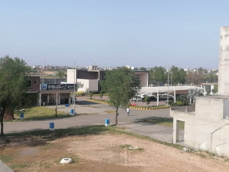 New Deal Alert! 1 Kanal Plot for Sale in Citi Housing Gujranwala Plot Details: - Location: Citi Housing Gujranwala - Development Status: Development On Ground Citi Housing Society, Gujranwala, Punjab 3