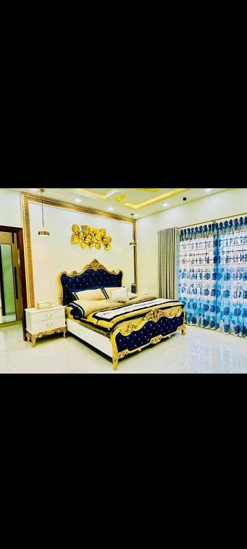 We have a curtain of sofa Poshish. Contact number 03469609848 13