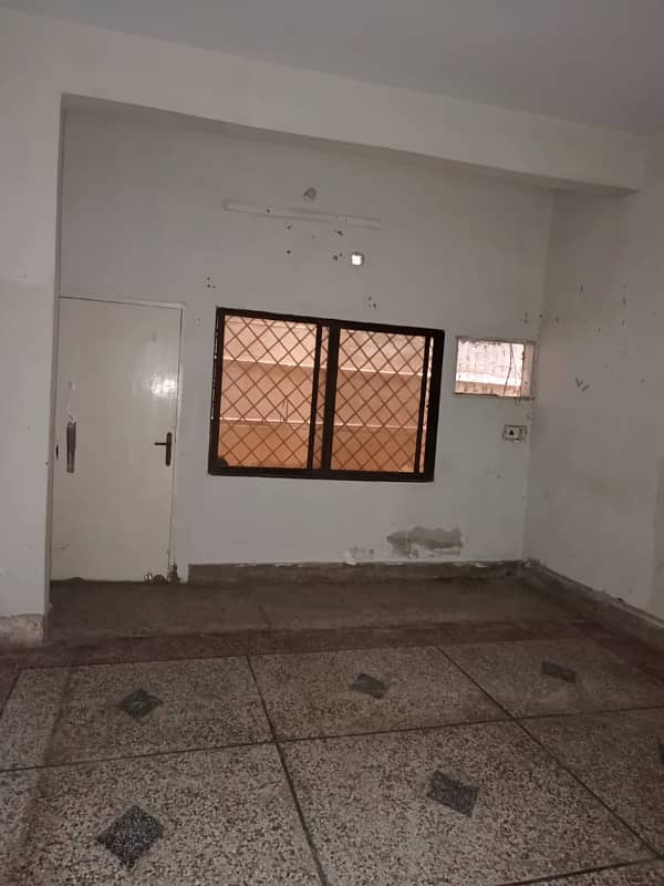 PORTION FOR RENT 3 BED DD 2 WASHROOM COMMON 1