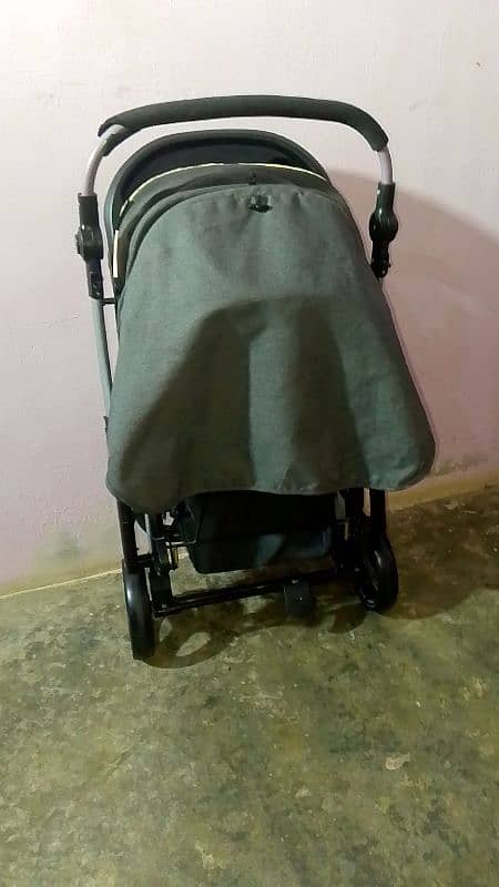 branded stroller for sale 3