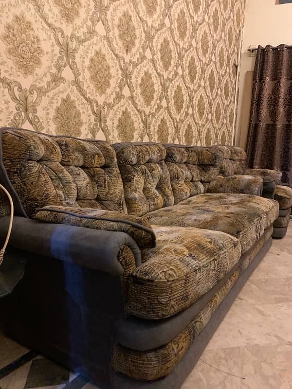 5 Seater Sofa available for sale. 0