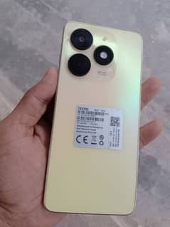 tecno spark 20c*