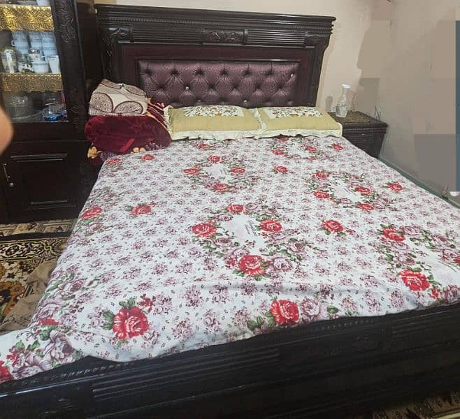 bed set Along with cupboards and others 0