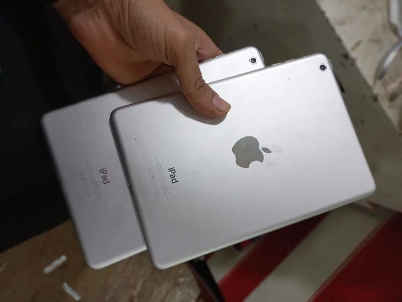 two apple iPad used icloud lock you can bypass 0