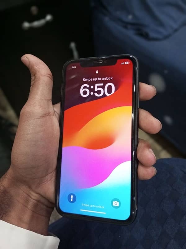 iPhone 11 JV 3