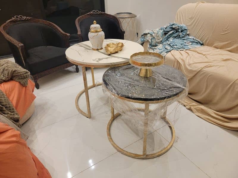 Brand NEW! Center tables. Black and White. They have not been used! 0