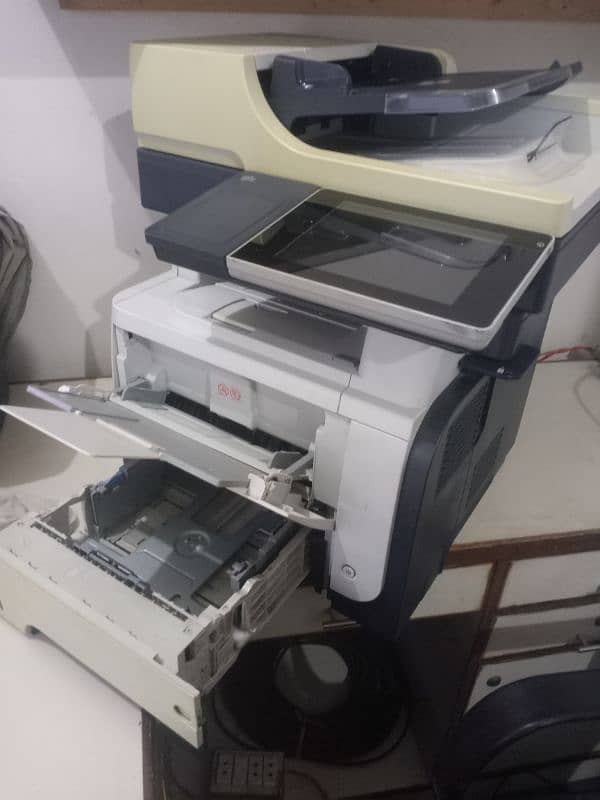 printer , copier, scanner 525 2