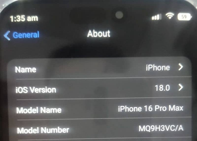 iPhone 16 Pro Max 4