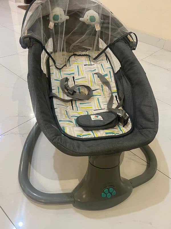 Remote Control Baby Swing 1