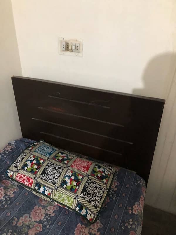 single bed without mattress 1