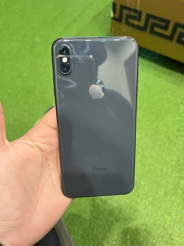 iPhone XS Max non pta factory unlock 64gb (exchange possible) 1