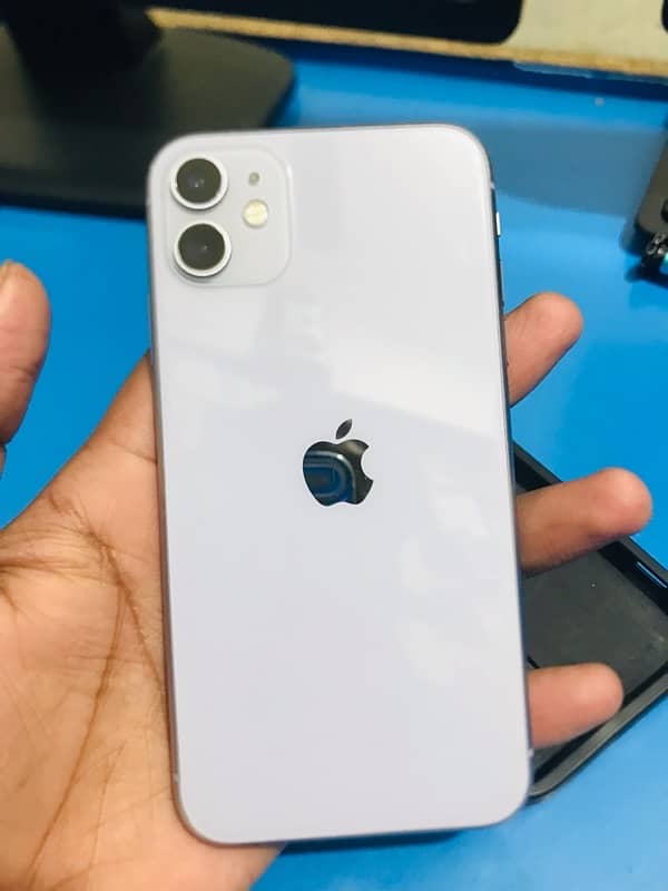 IPHONE 11 NON PTA 55,000 0