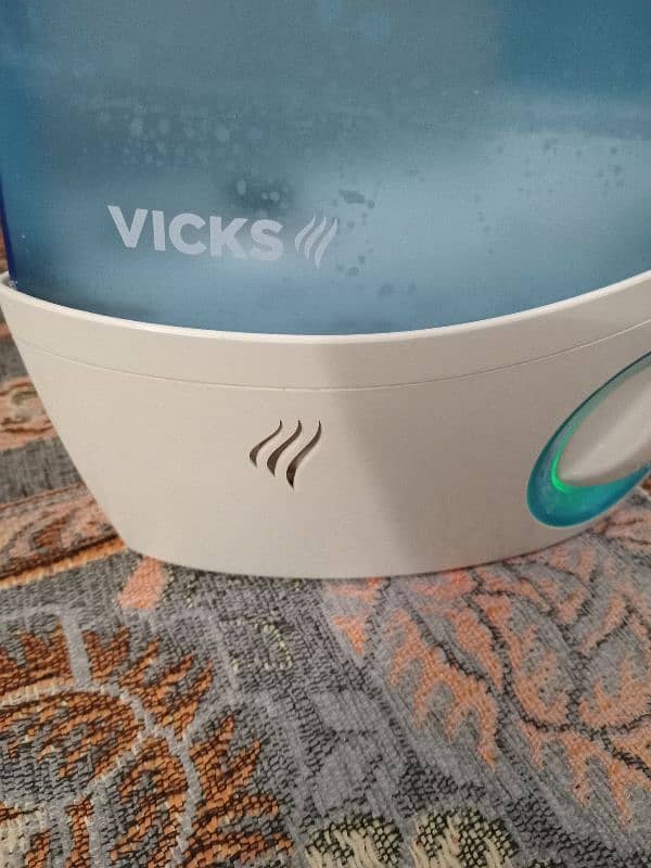 VICKS COOL MIST HUMIDIFIER 3