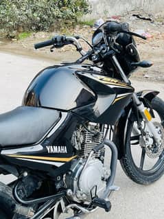 Yamaha ybr125