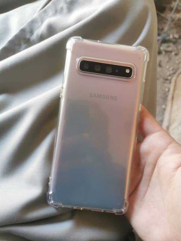 Samsung Galaxy S10 5G 1