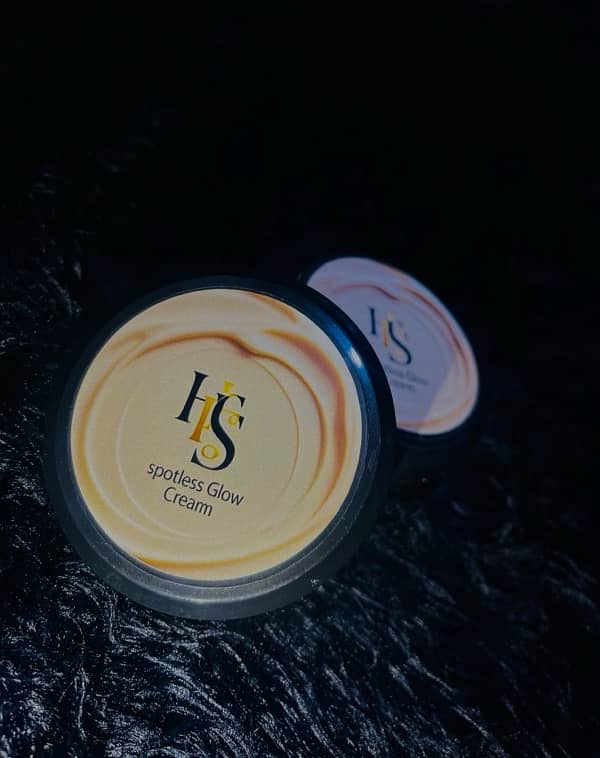 H. S Spotless Glow Cream 1