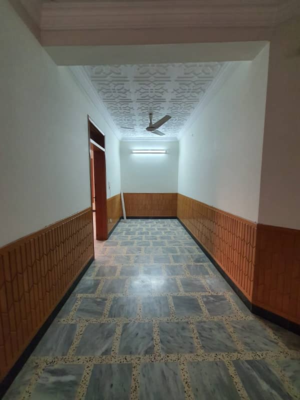 Spacious 1 Kanal House for Rent in E-11, Islamabad - 9 Bedrooms ( Commercial/Residential) 14