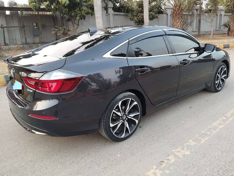 Honda Insight 2021 Black Style 4