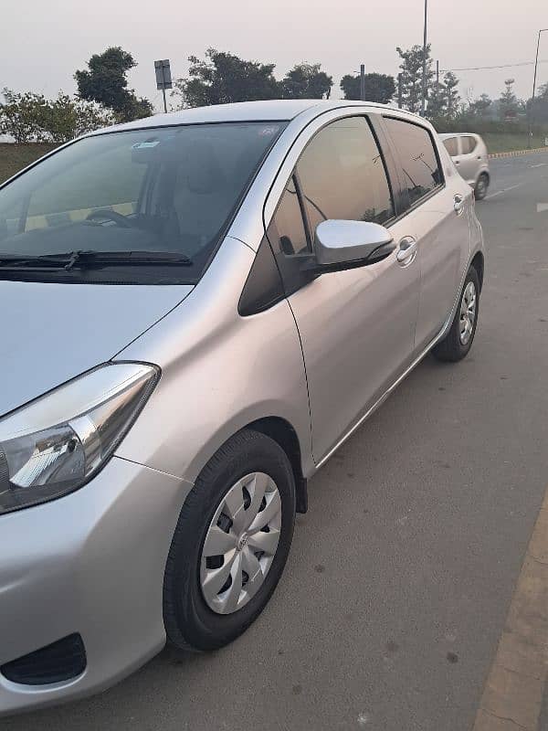 Toyota Vitz 2017 1