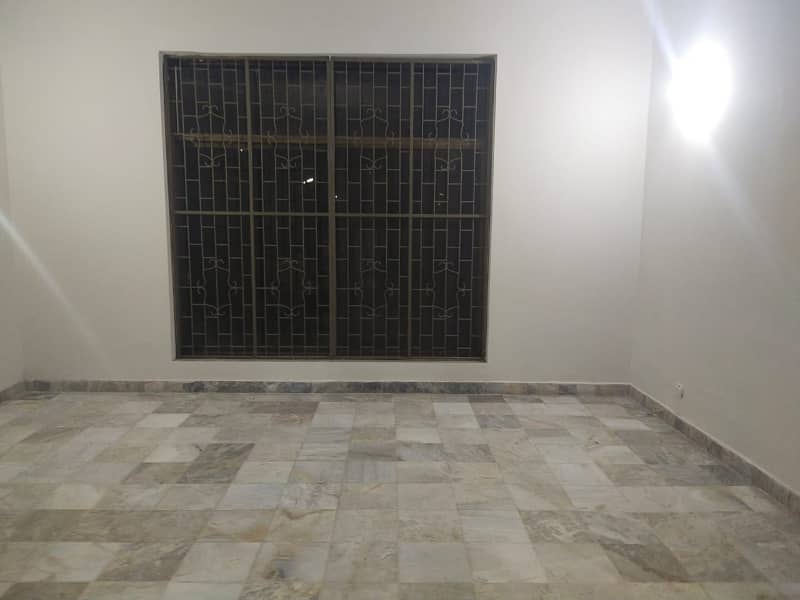 1 Kanal Lower Portion Is Available For Rent In Dha Phase 3 Near Mcdonald,s Y Block 2