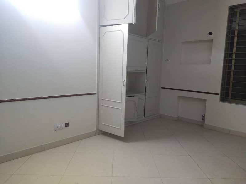 1 Kanal Lower Portion Is Available For Rent In Dha Phase 3 Near Mcdonald,s Y Block 5