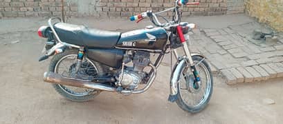 Honda 125 paiso ki zrorat ha jis waja se sale kr raha hun . . .