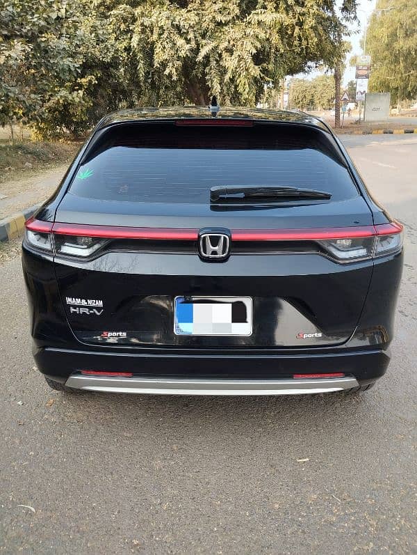 Honda HRV 2023 Vti-s 3