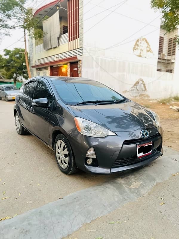 Toyota Aqua s push start 2014 model 2019 registration urgent sale 3