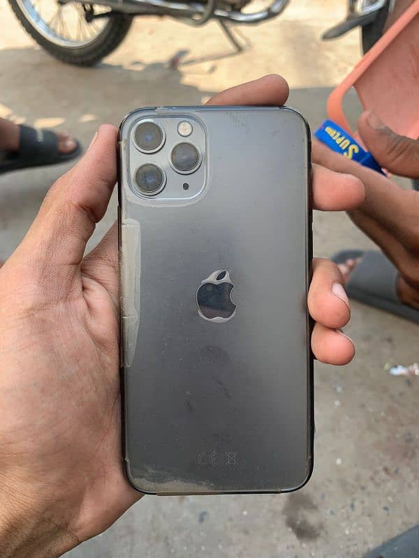 I phone 11 pro 0