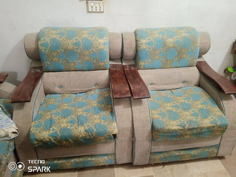 5 seater sofa set, blue colour and design. 1