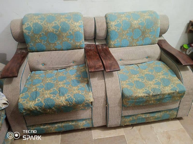 5 seater sofa set, blue colour and design. 2