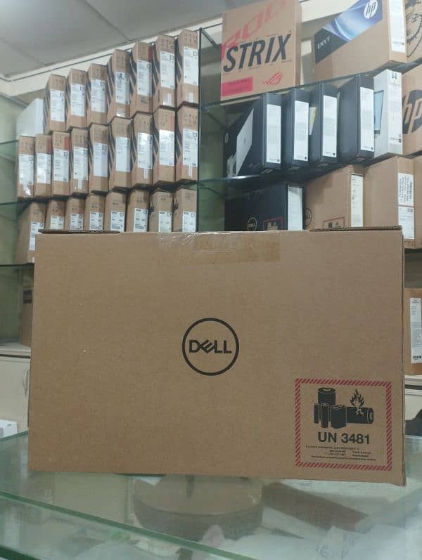 DELL XPS 9570 Core i7-13700H 2TB SSD 32GB 15.6" 2