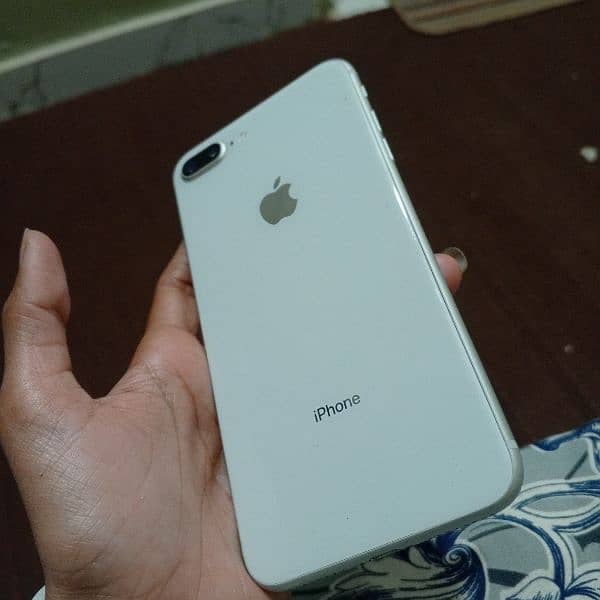 I phone 8 plus white color 0