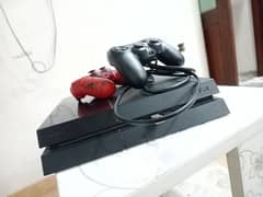 PS4  jailbreak with 2 controllers