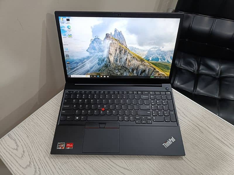 Lenovo Thinkpad E15 Ryzen 5 4500U 0