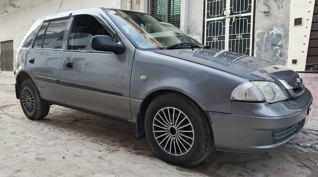 Suzuki Cultus 2011 1