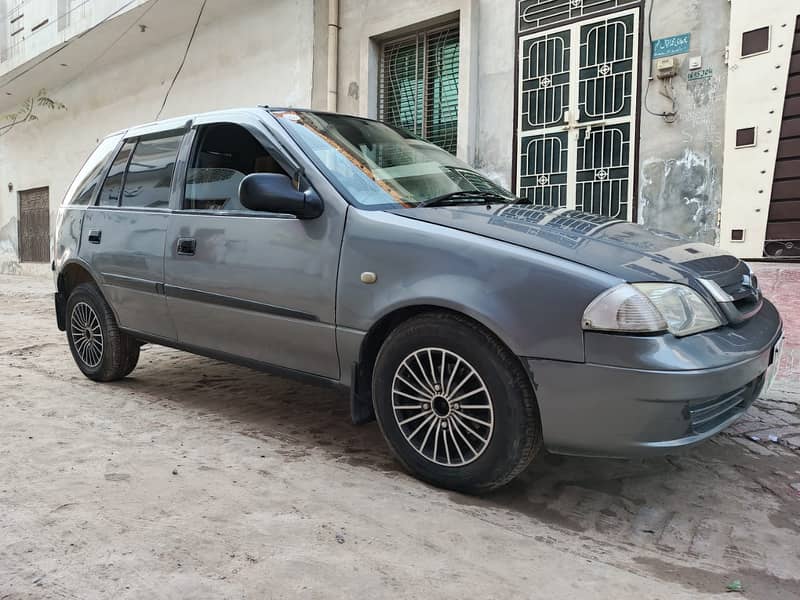 Suzuki Cultus 2011 3