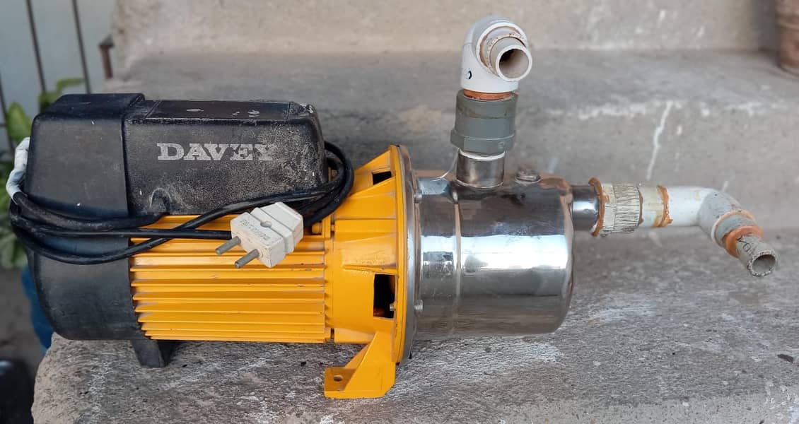 Davey Water Pump 1 HP 1