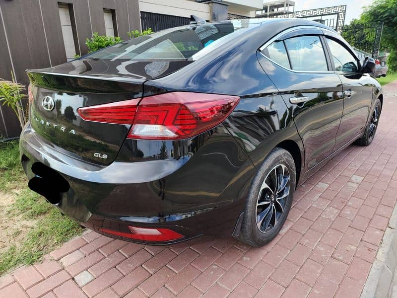 Hyundai Elantra 2022 GLS 4