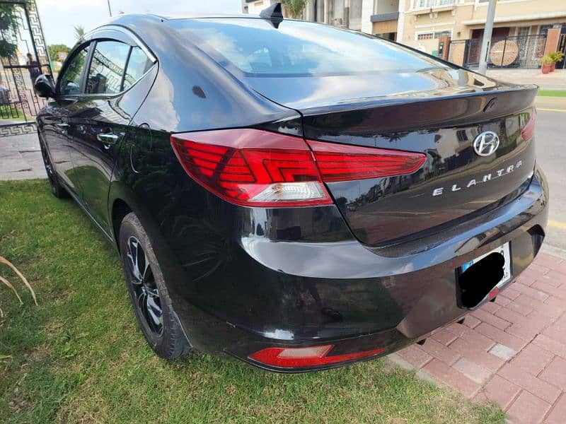 Hyundai Elantra 2022 GLS 5