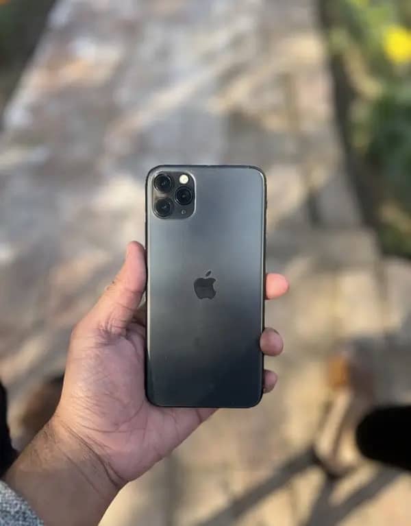 I phone 11 pro 512gb 0