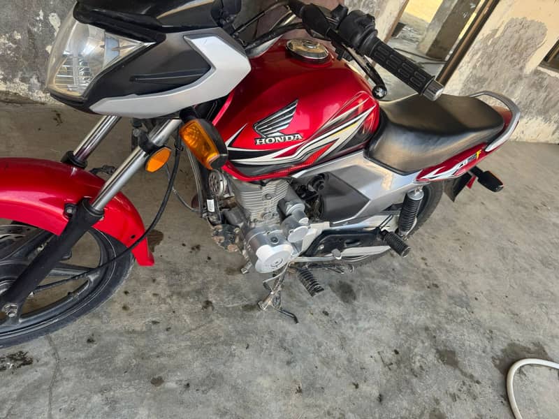 Honda CB 125F 2020 3